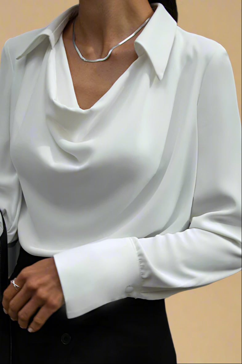 Luna Satinbluse | Tidløs Silhuet med Moderne Glans