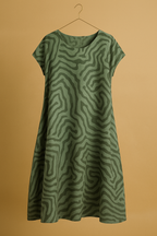 Agnes | Sommerkjole med rund hals og smukt print