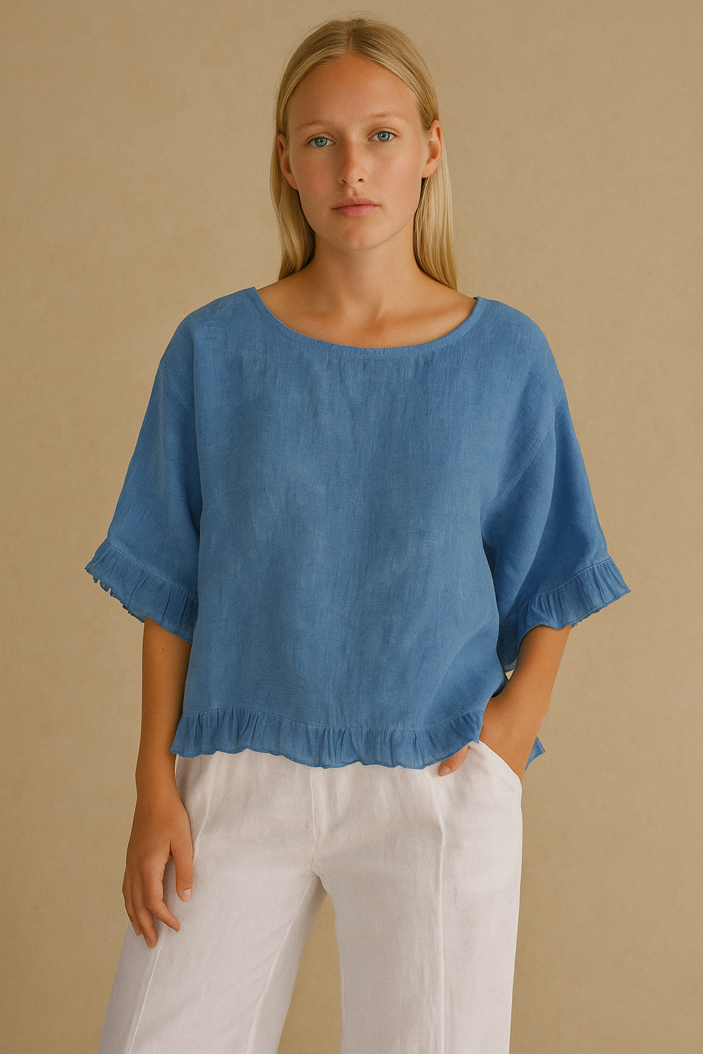 Minea Bluse | Blød linned – afslappet elegance med flæsedetaljer