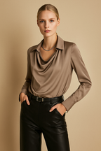 Luna satengbluse | Tidløs silhuett med moderne glans