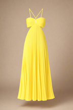 Ida Kjole | Lang plisseret kjole med krydsstropper og struktureret bryst