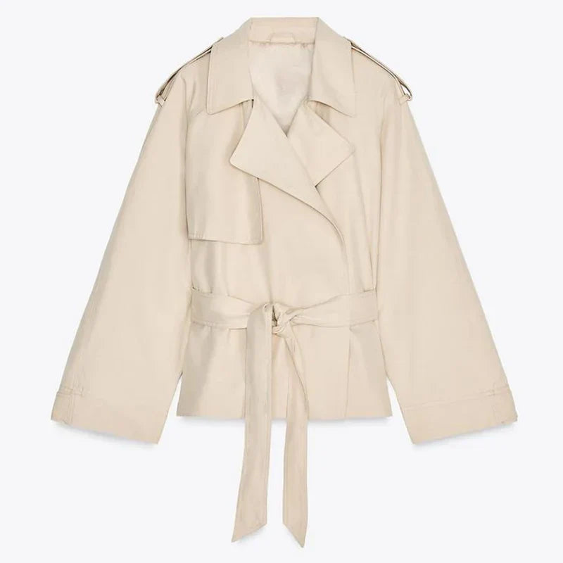 Kirsten | Kort Trenchcoat med Snøredetaljer