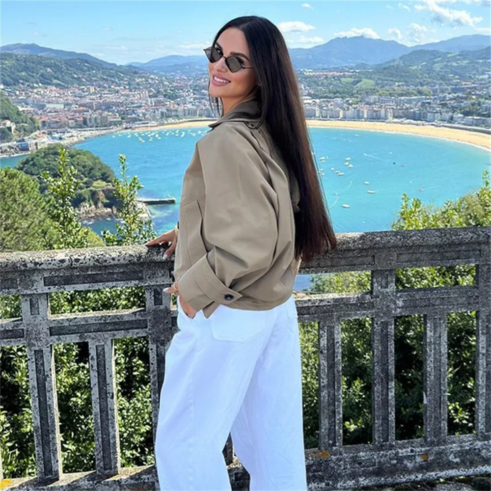 Karen | Komfort og Stil i Én Khaki Jakke