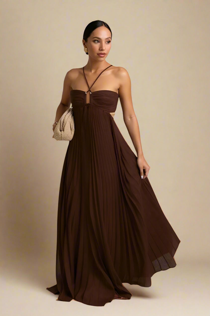 Ida Kjole | Lang plisseret kjole med krydsstropper og struktureret bryst